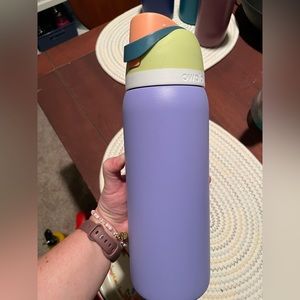 Owala FreeSip Water Bottle